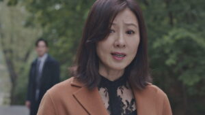 The World of the Married Episode 15 Da Kyung’s Last Chance Preview Still