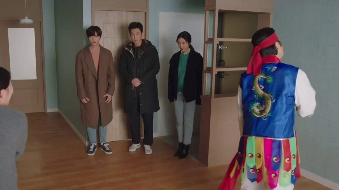 Watch Mystic Pop-up Bar Ep 08 Eng Sub