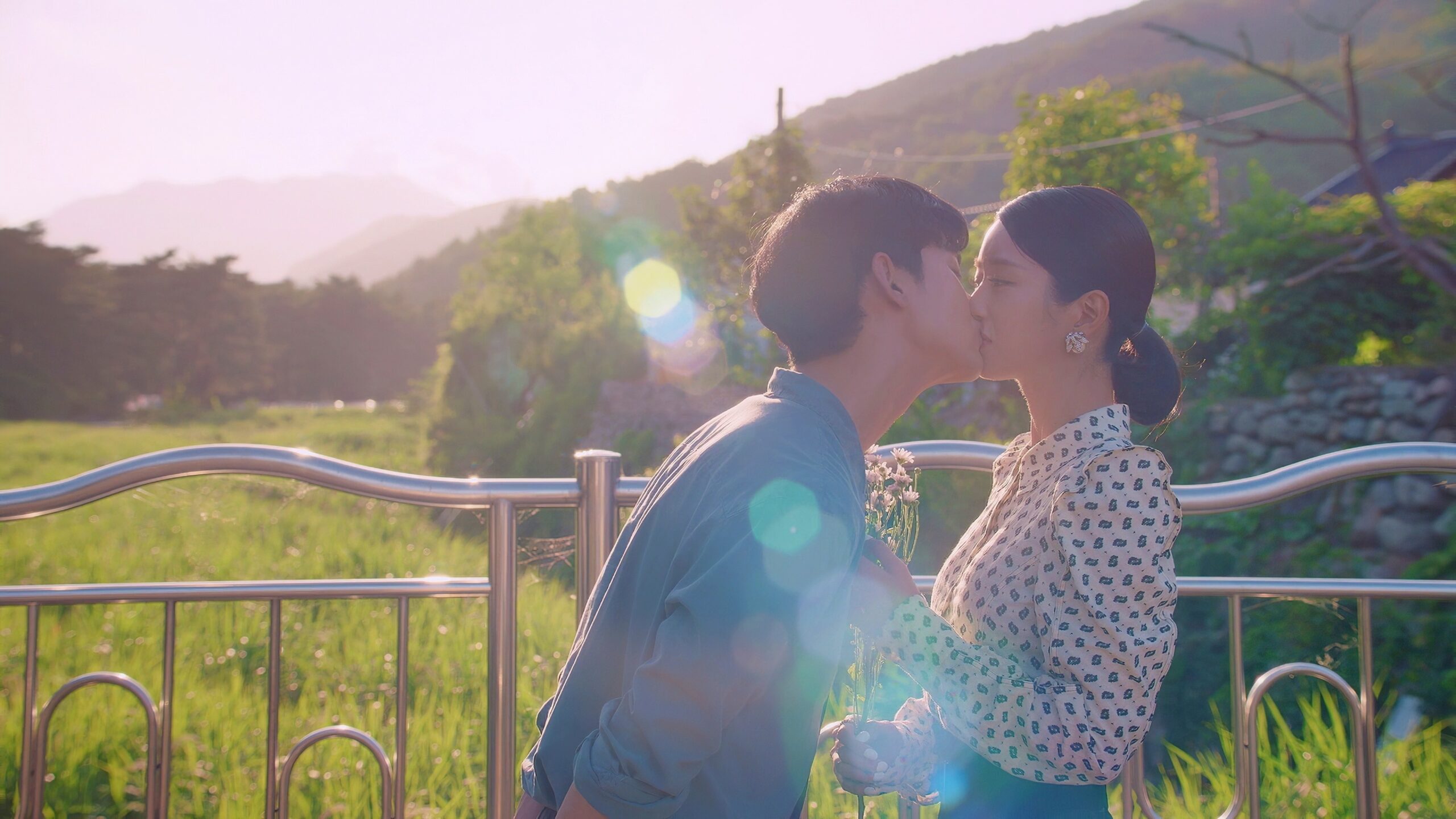 Watch It’s Okay to Not Be Okay Ep 09 Eng Sub