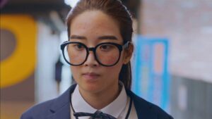True Beauty Episode 1 The Errand Girl Preview Still