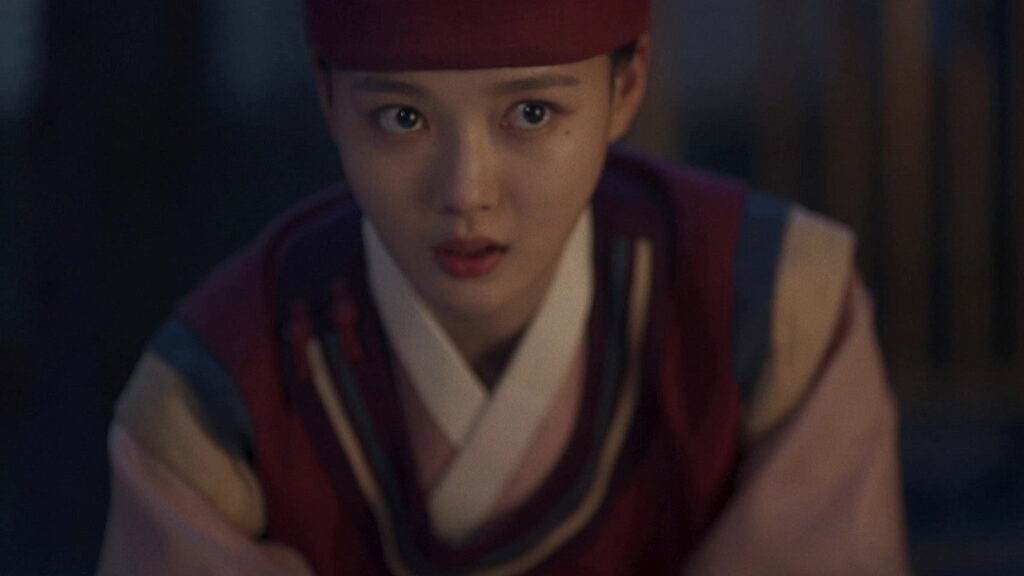 Lovers of the Red Sky Episode 09