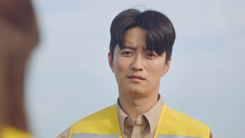 Hometown Cha-Cha-Cha Episode 14