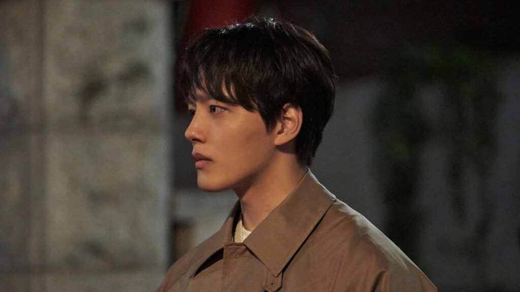 Link: Eat, Love, Kill Episode 10