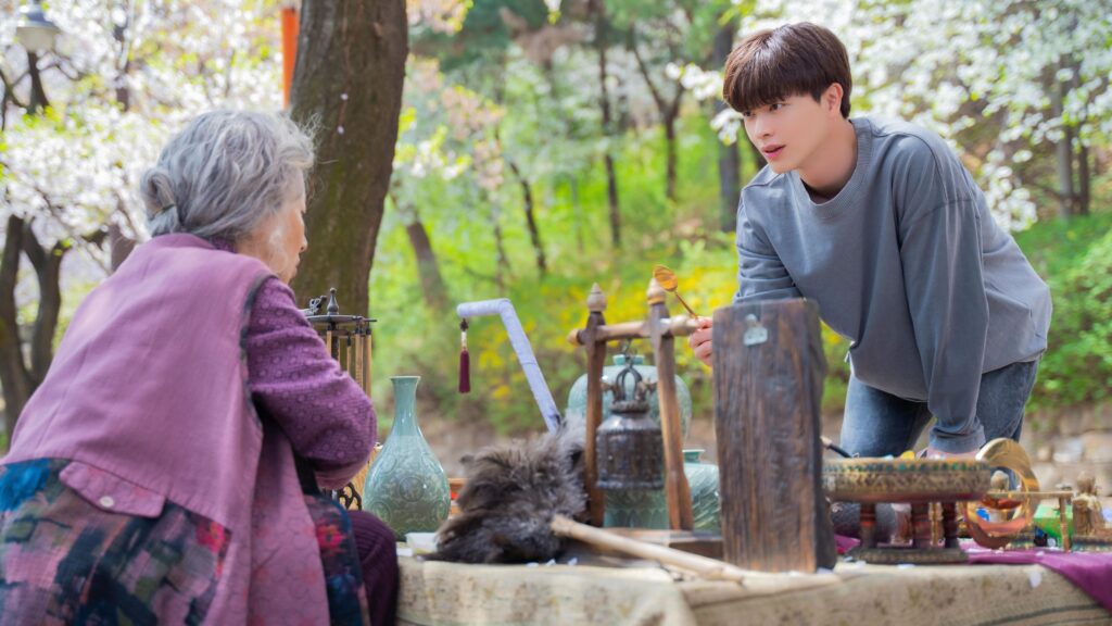 The Golden Spoon Episode 01