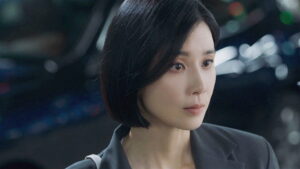 Agency Episode 3 When a Lion Begins the Hunt, the Jungle Trembles in Fear Preview Still