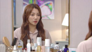 Woman in a Veil Episode 98 Episode 98 Preview Still