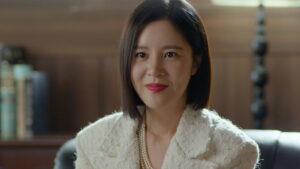 The Elegant Empire Episode 47 Jaclyn Signs The Divorce Papers Preview Still
