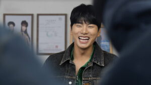 How Do You Play? Episode 206 On The Brink Of Debut Preview Still