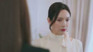 Perfect Marriage Revenge Episode 10 Yu-ra's Reality Starts to Shift Preview Still