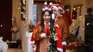 How Do You Play? Episode 213 Rudolphs Celebrate Christmas Preview Still