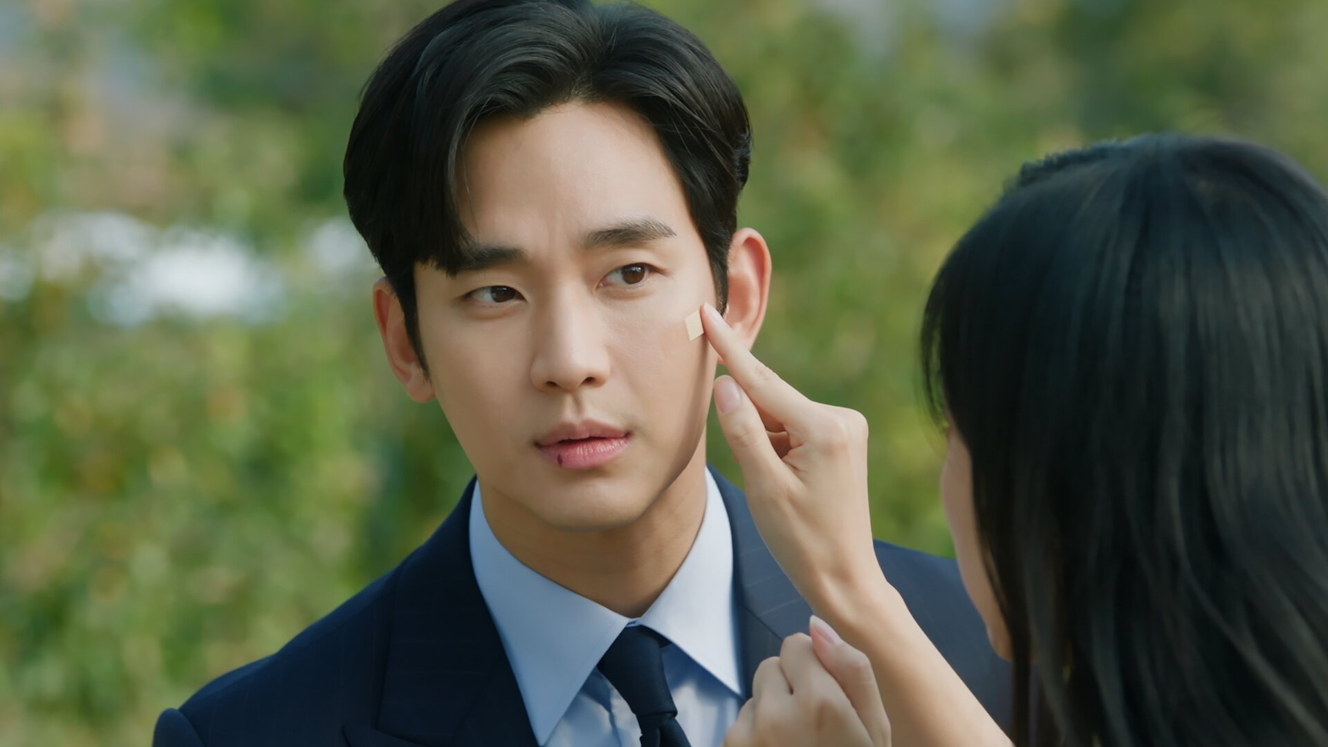 Watch Queen of Tears Ep 10 Eng Sub