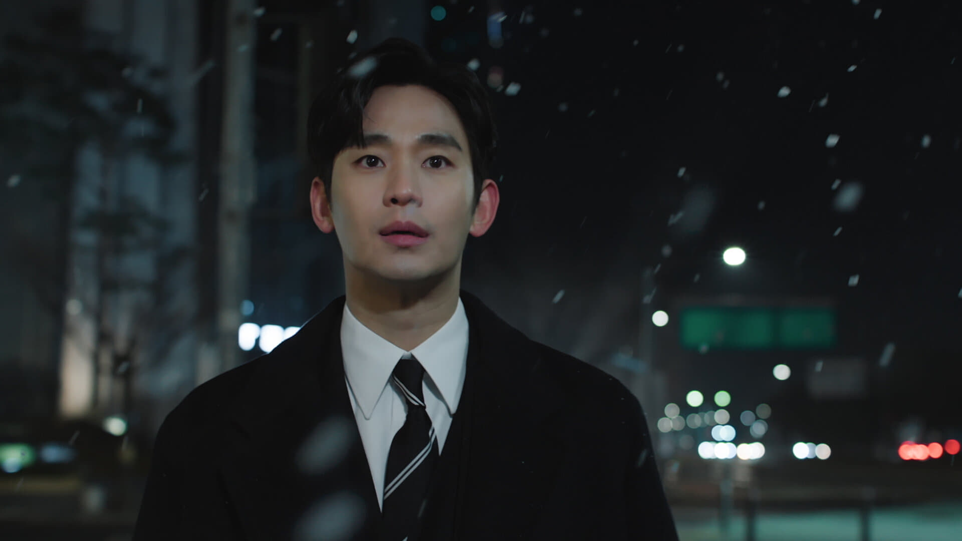 Watch Queen of Tears Ep 16 Eng Sub