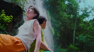 Secrets Happened on the Litchi Island Episode 6 Dreamlike Stroll in the Garden Preview Still