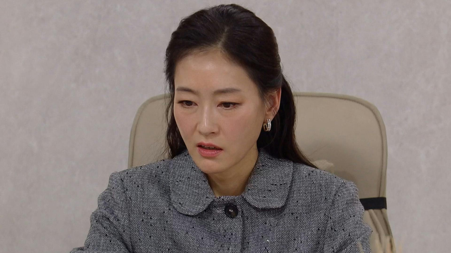 Watch Pearl in Red Ep 21 Eng Sub