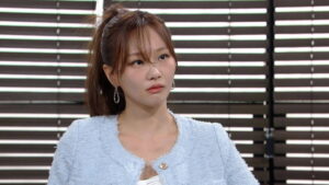 Pearl in Red Episode 19 A Shocking Power Shift Preview Still