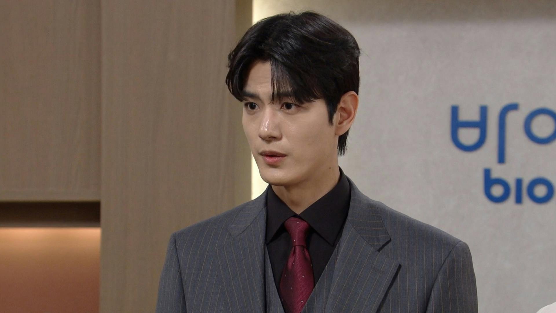 Watch Pearl in Red Ep 24 Eng Sub